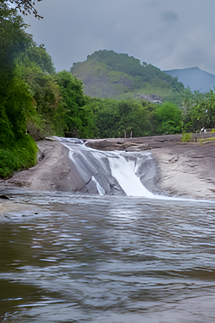 Power House Waterfalls near Chinnakanal in Munnar